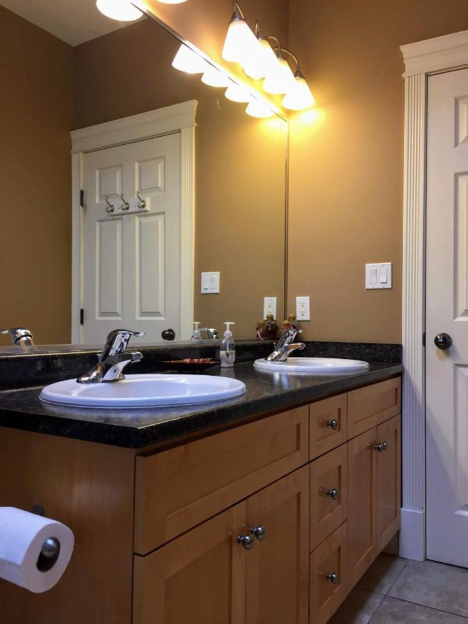 Neckpoint Treasure Apartment Nanaimo Luaran gambar